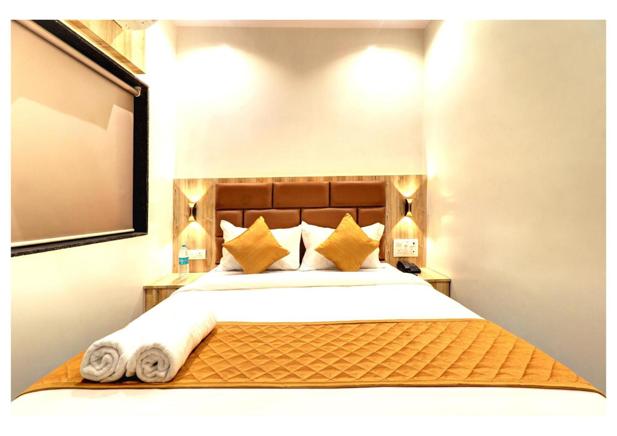 Hotel Enigma Inn, Mumbai